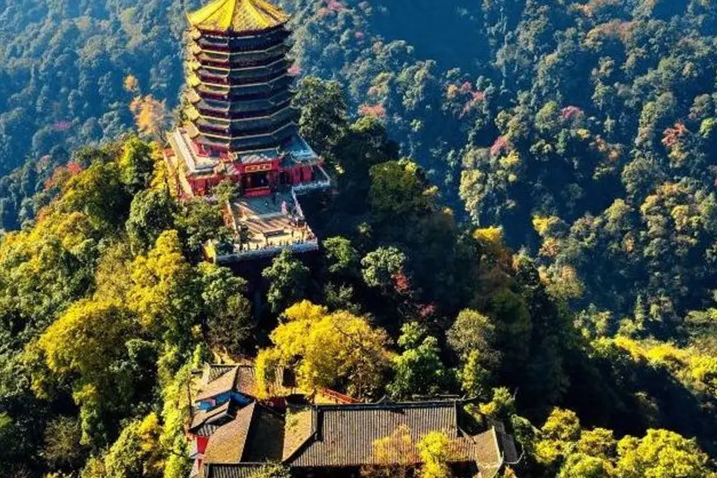 Mount Qingcheng and Dujiangyan Irrigation System Private Day Tour from Chengdu